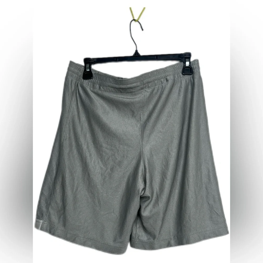 Nike Gray Athletic Shorts Lightweight Drawstring Size Small‎